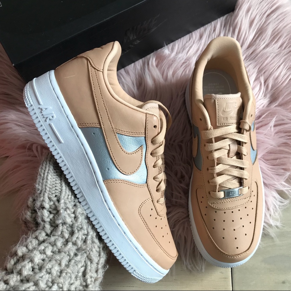 Nike women’s air force 1 sneaker - Picture 6 of 6